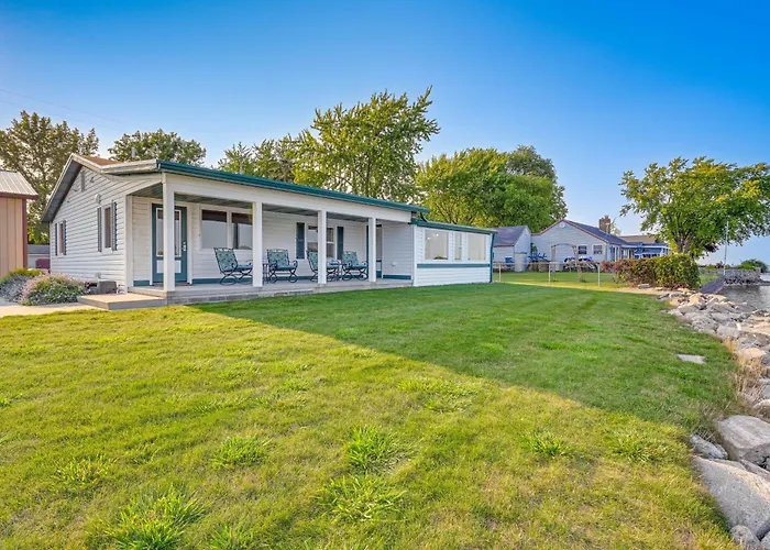 Waterfront Bay City Home W/ Dock & Boat Launch!